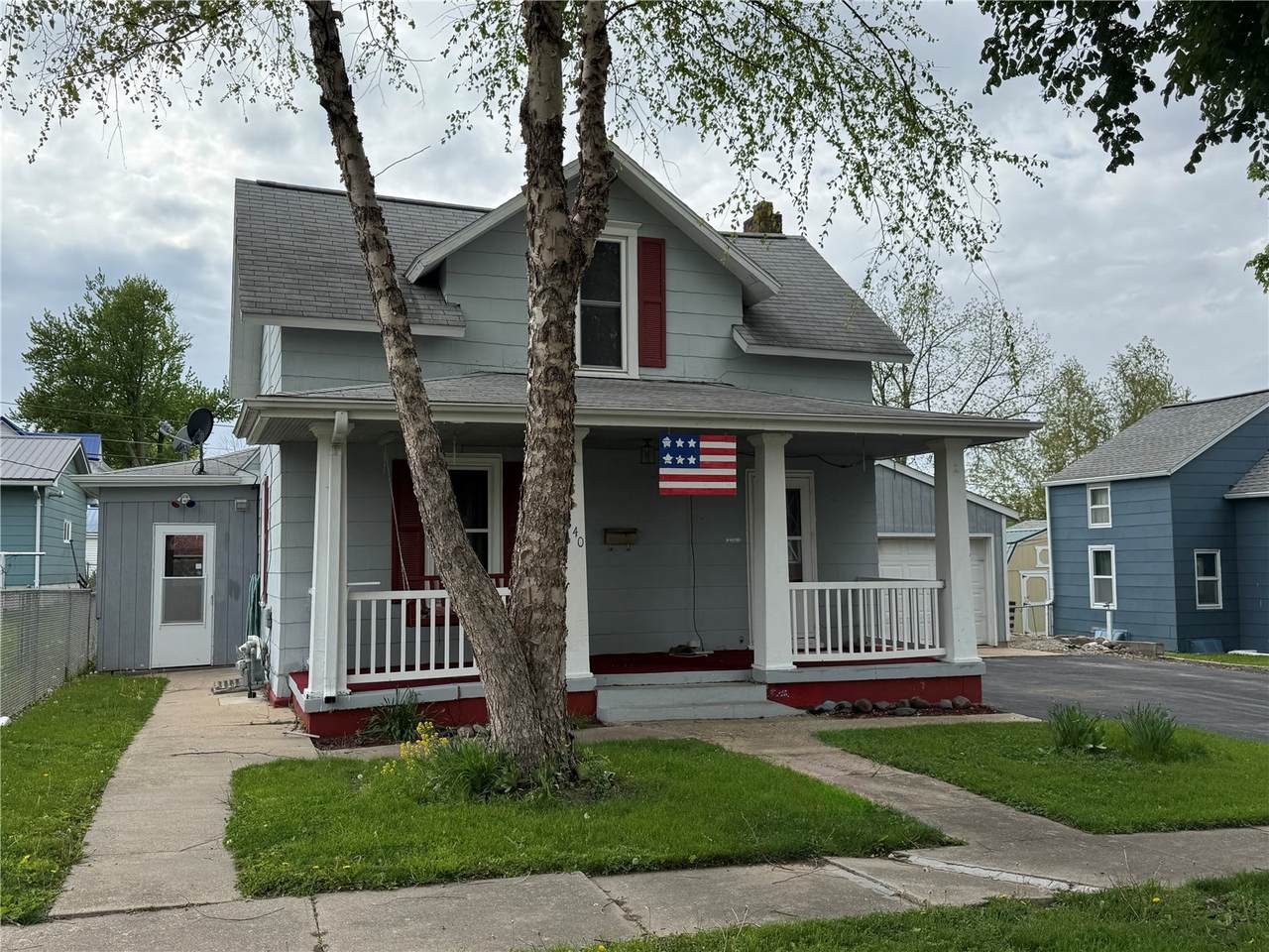 1340 8th Street - Photo 1