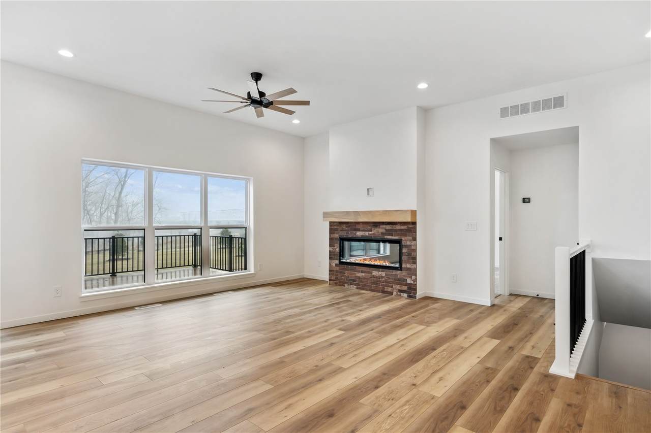 https://bt-photos.global.ssl.fastly.net/cedarrapids/1280_boomver_2_2600210-2.jpg