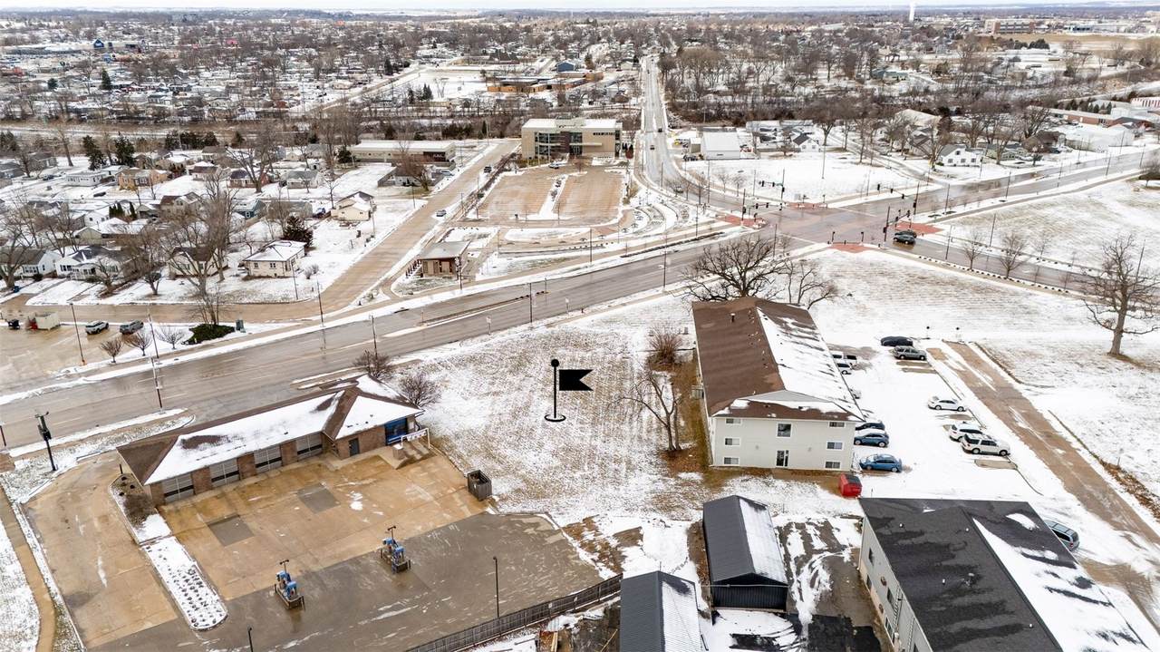 https://bt-photos.global.ssl.fastly.net/cedarrapids/1280_boomver_2_2600336-2.jpg