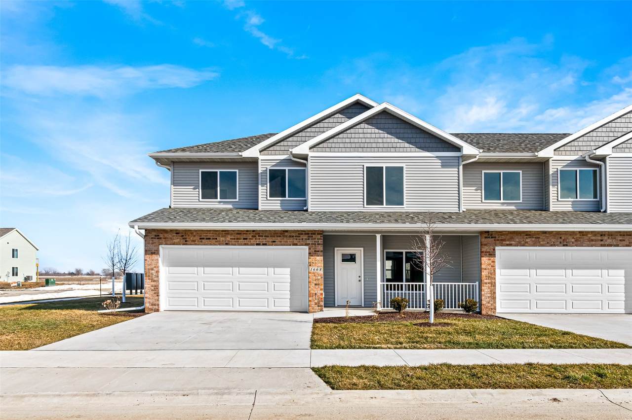 1646 Aspen Court - Photo 1