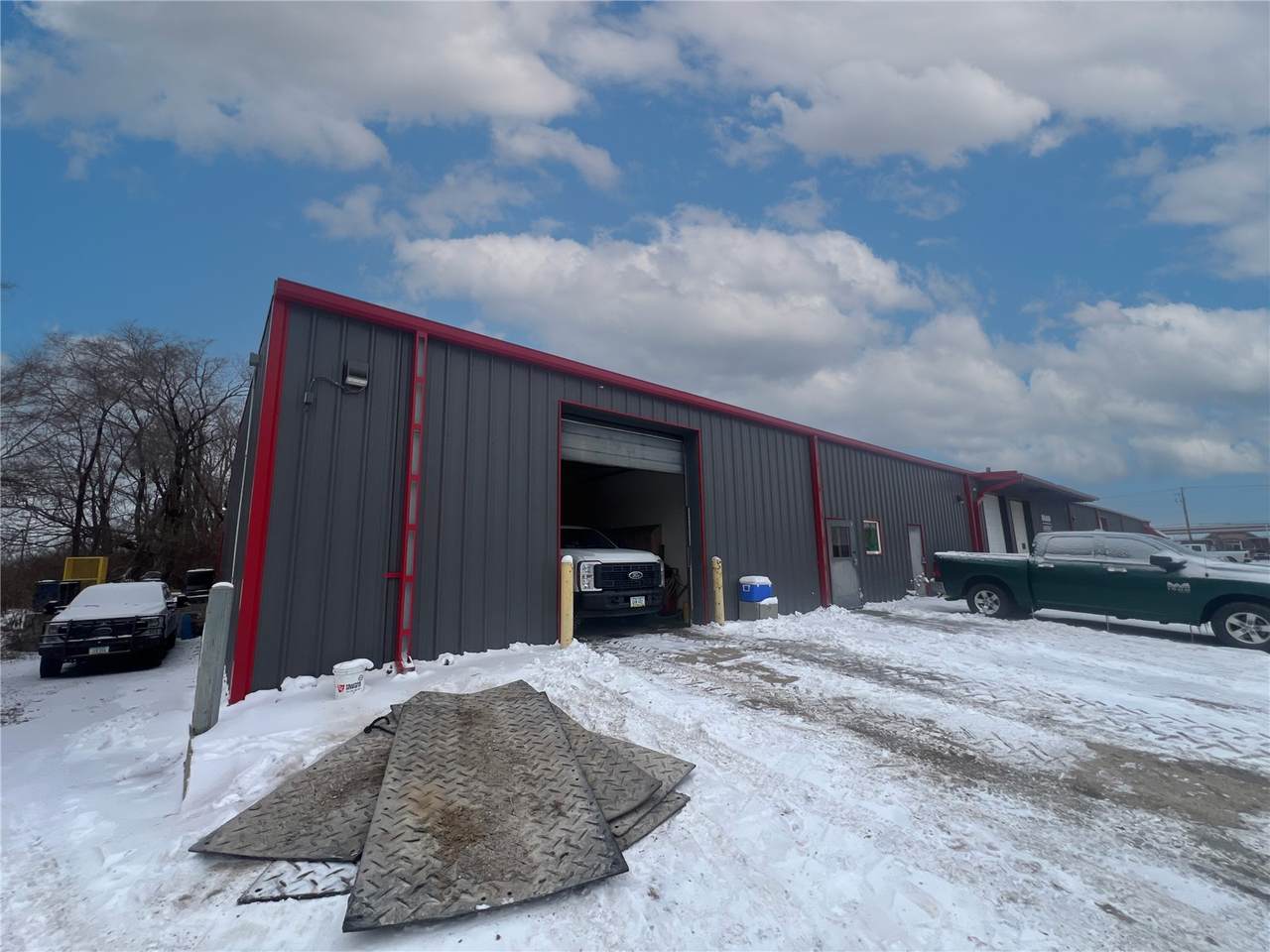 https://bt-photos.global.ssl.fastly.net/cedarrapids/1280_boomver_2_2600614-2.jpg