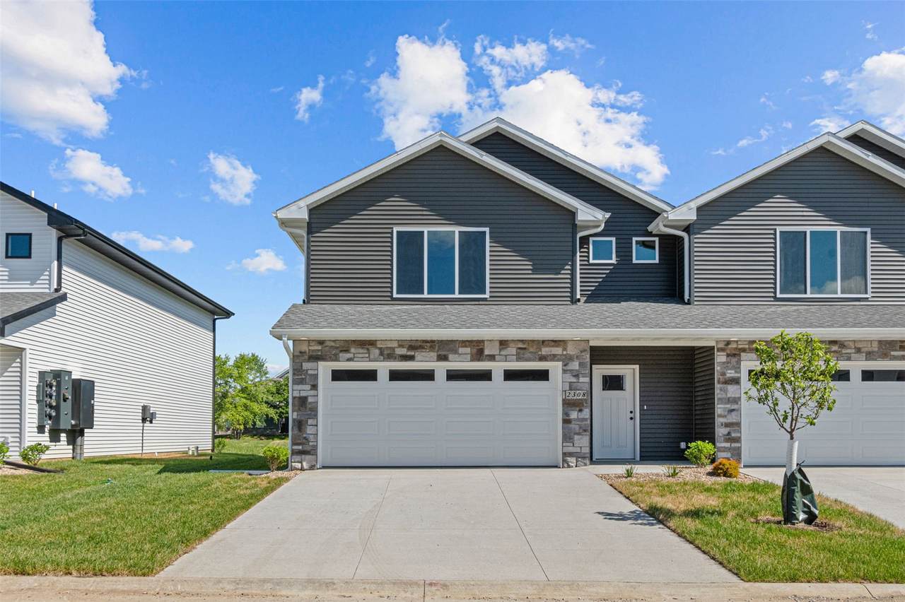 2310 Water Tower Pl - Photo 1