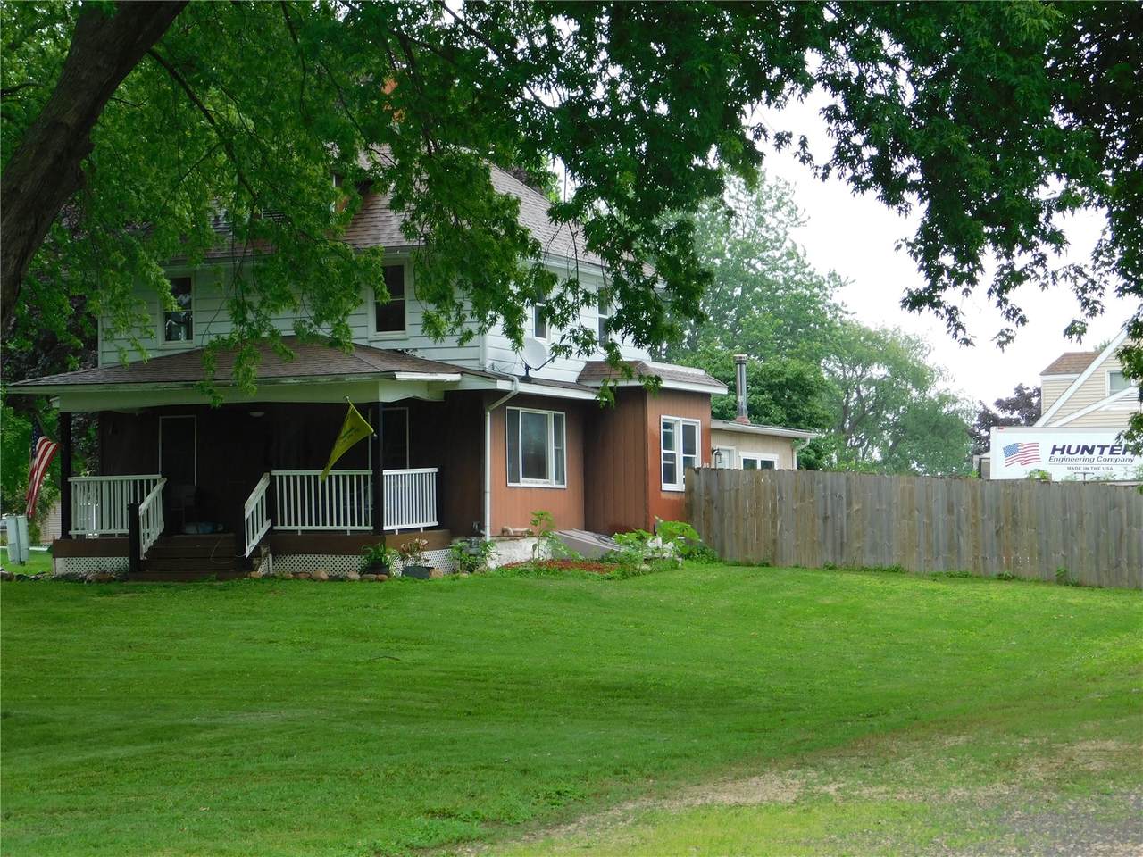 110 Plum Street - Photo 1