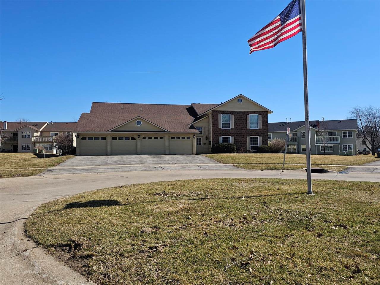 4113 Lexington Court - Photo 1