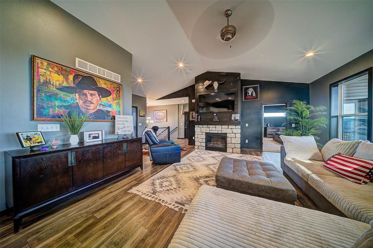 https://bt-photos.global.ssl.fastly.net/cedarrapids/1280_boomver_2_2601225-2.jpg