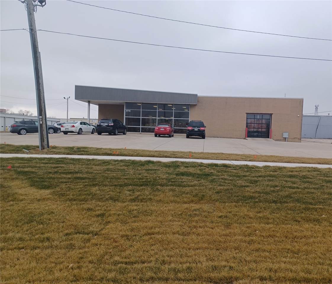 https://bt-photos.global.ssl.fastly.net/cedarrapids/1280_boomver_2_2601266-2.jpg