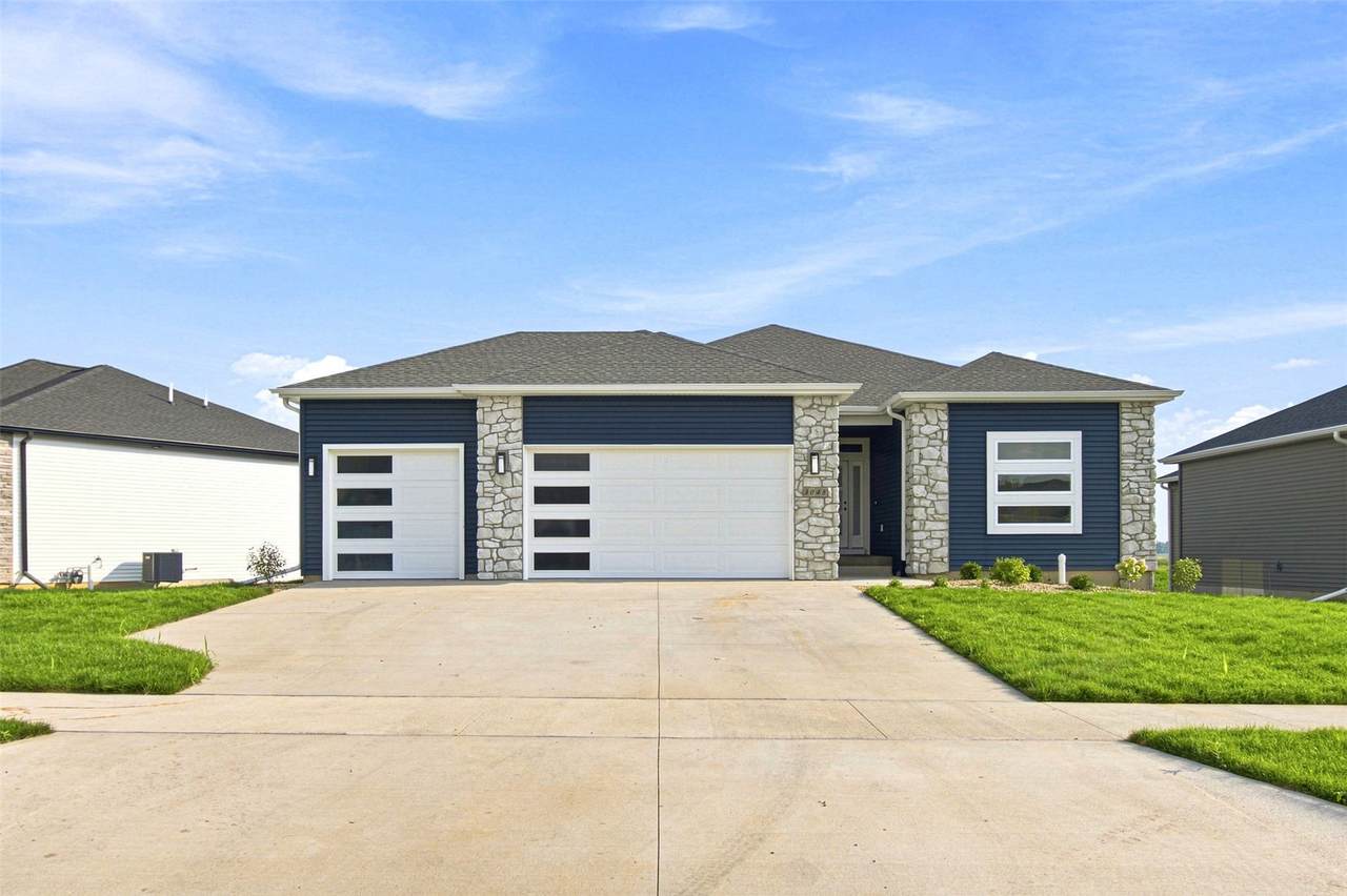 3048 Ridgeview Circle - Photo 1