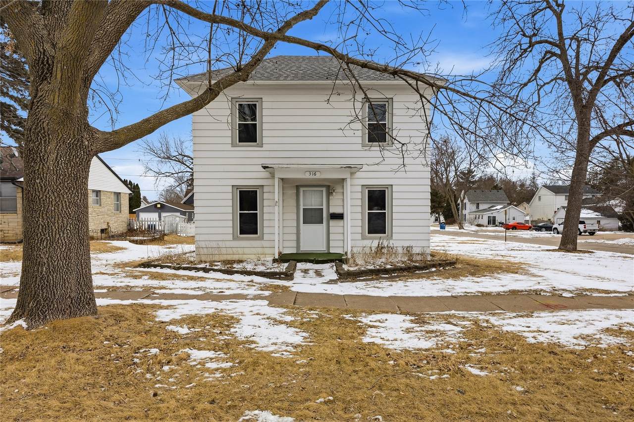 316 1st Avenue - Photo 1