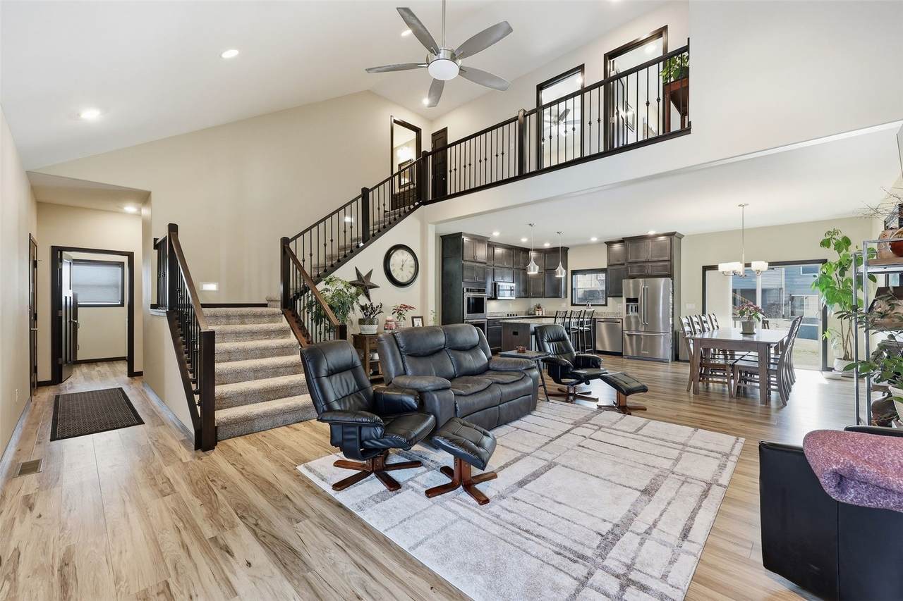 317 Wolfe Lane - Photo 1