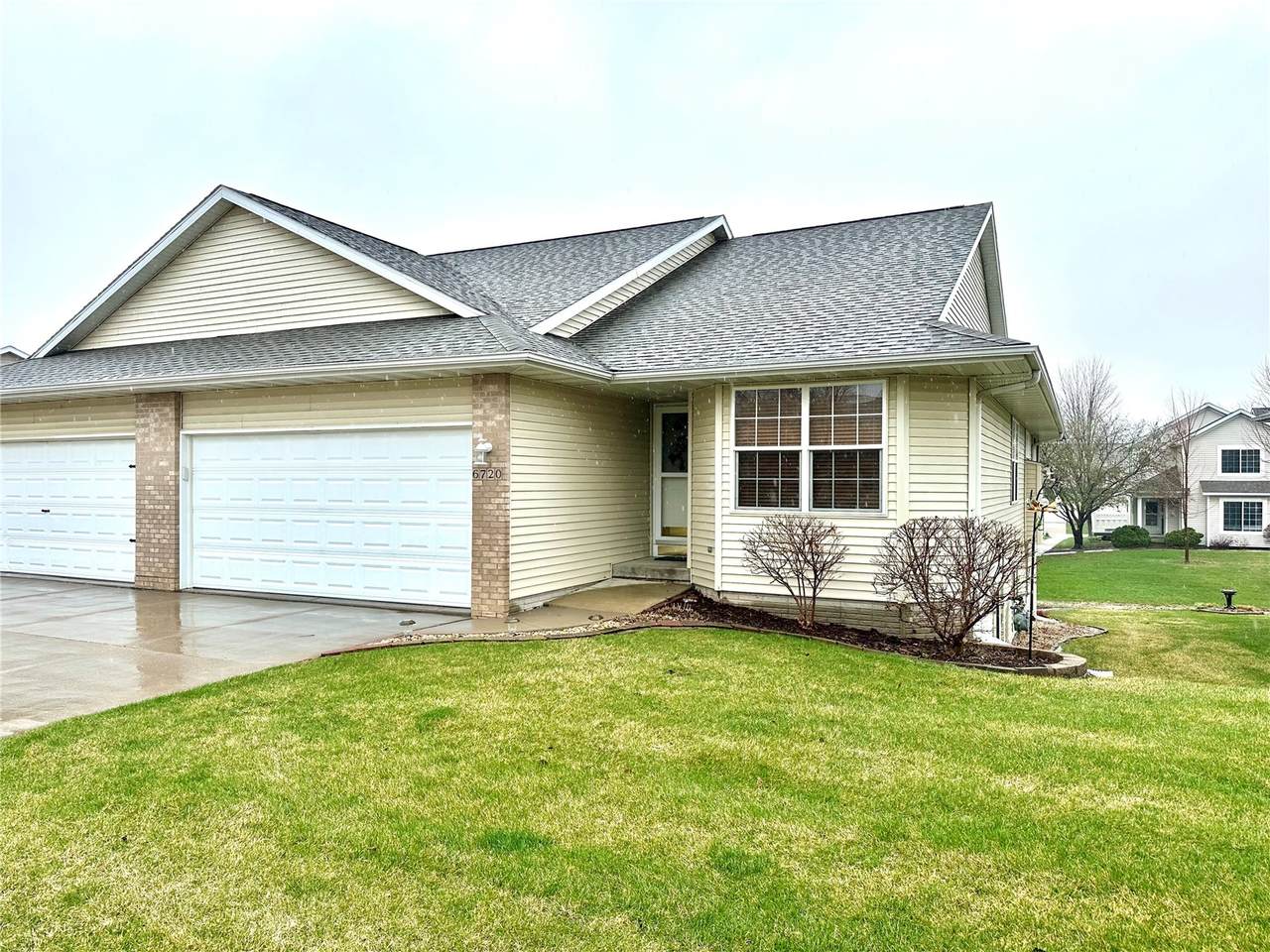 6720 Waterview Drive - Photo 1