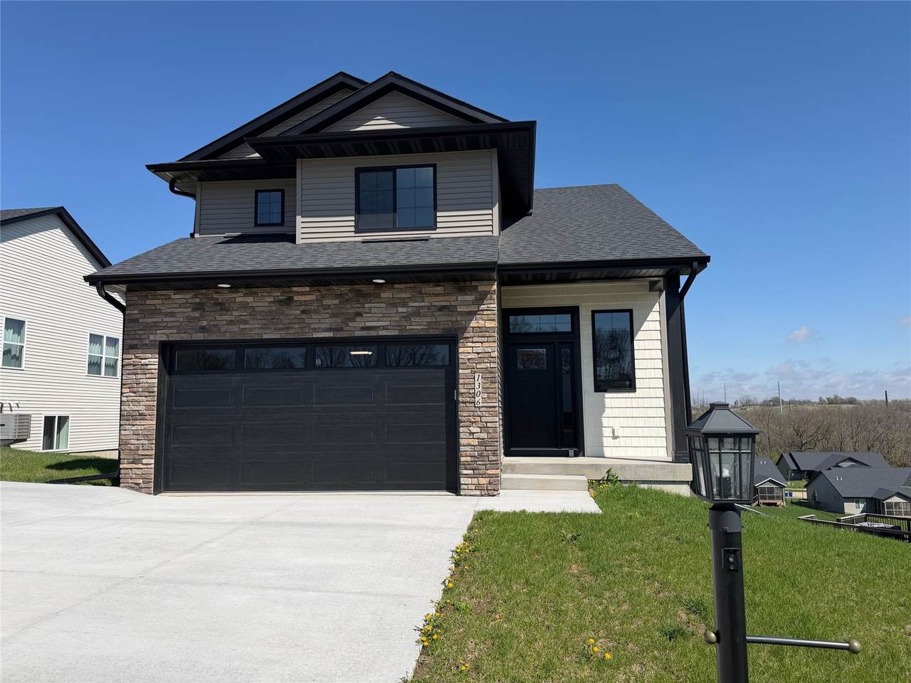 1306 Gable Way - Photo 1