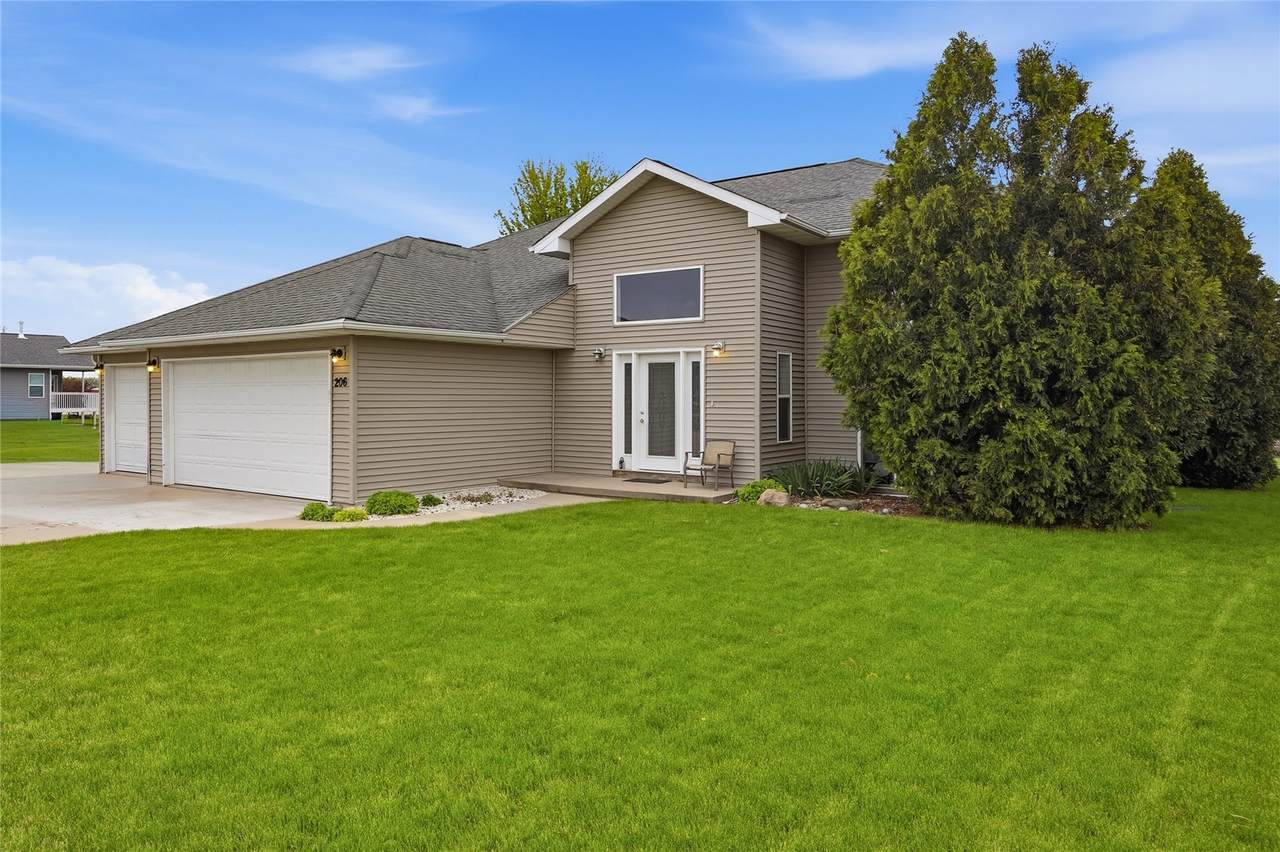 https://bt-photos.global.ssl.fastly.net/cedarrapids/1280_boomver_2_2602932-2.jpg