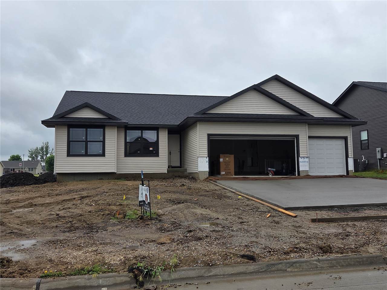 6279 Glenwood Drive - Photo 1