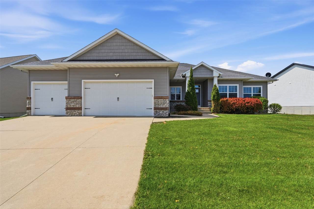 1217 Rolling Glen Drive - Photo 1