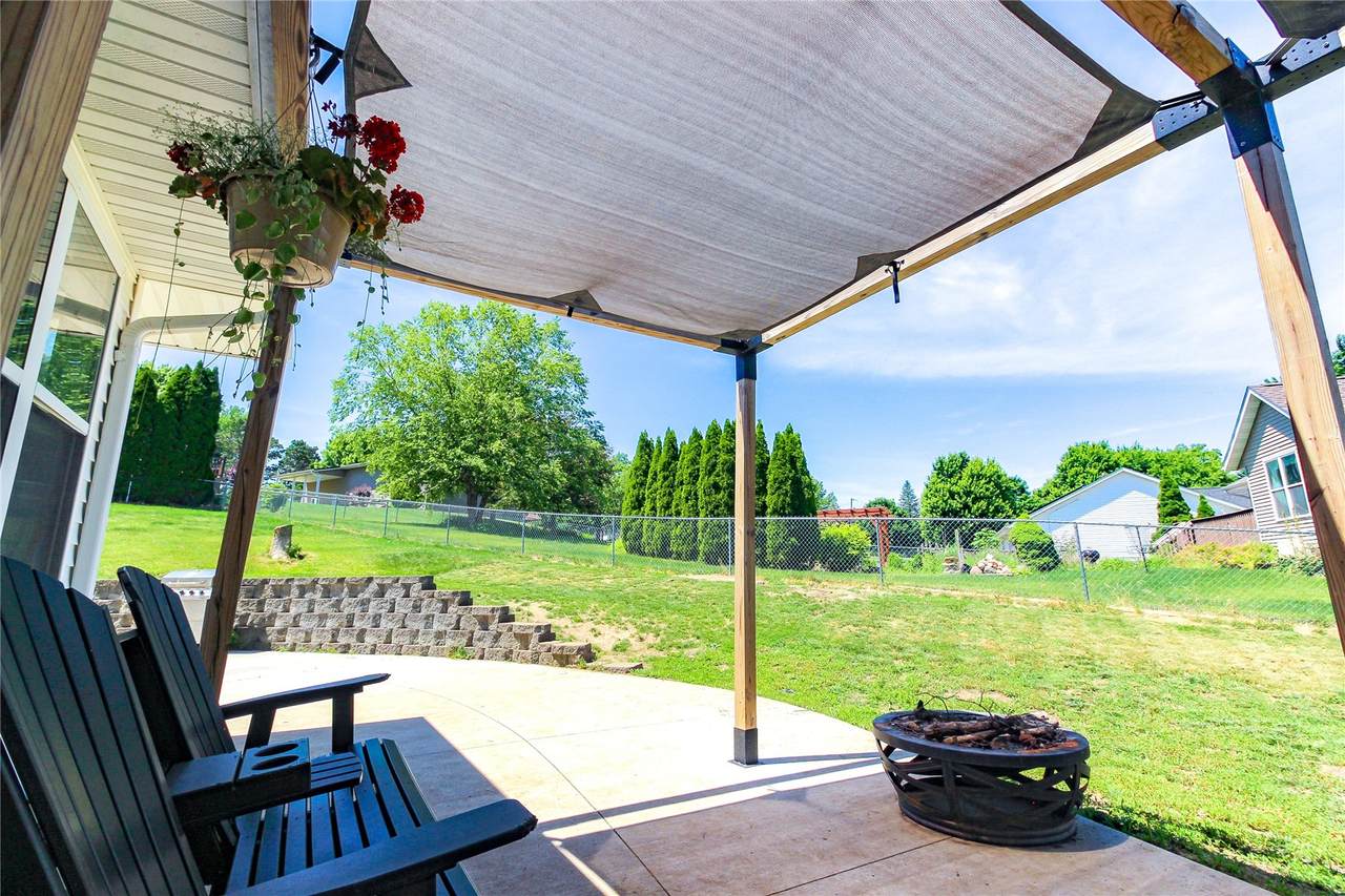 https://bt-photos.global.ssl.fastly.net/cedarrapids/1280_boomver_2_2603742-2.jpg