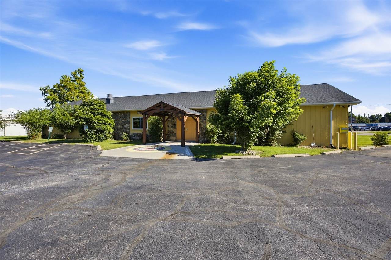 1700 Naoma Drive - Photo 1