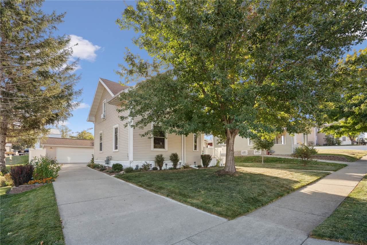 https://bt-photos.global.ssl.fastly.net/cedarrapids/1280_boomver_2_2604310-2.jpg