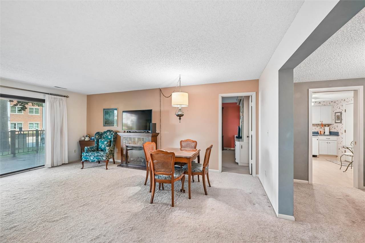 https://bt-photos.global.ssl.fastly.net/cedarrapids/1280_boomver_2_2605782-2.jpg