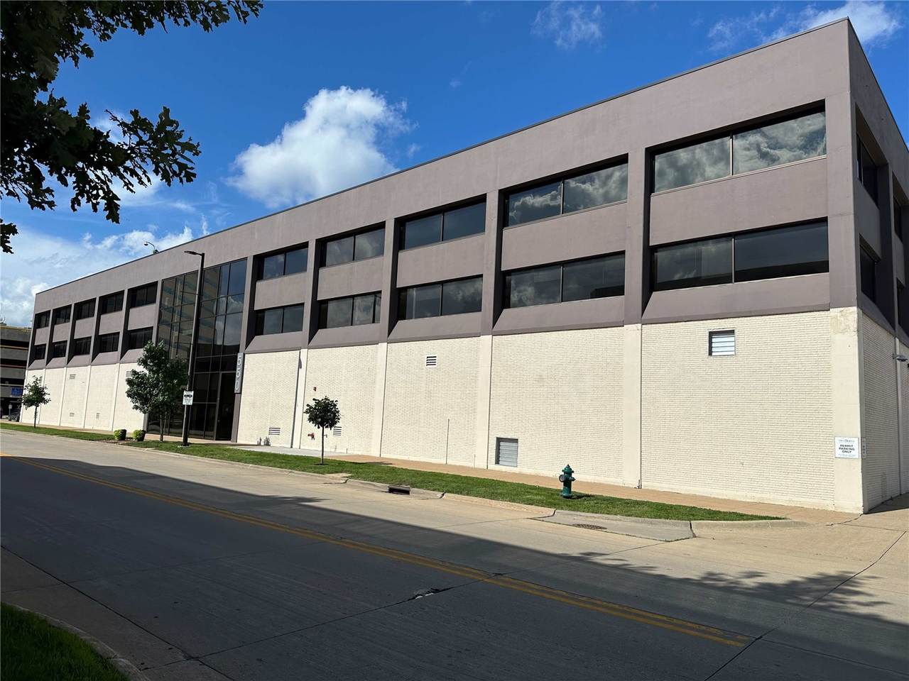 https://bt-photos.global.ssl.fastly.net/cedarrapids/1280_boomver_2_2605806-2.jpg