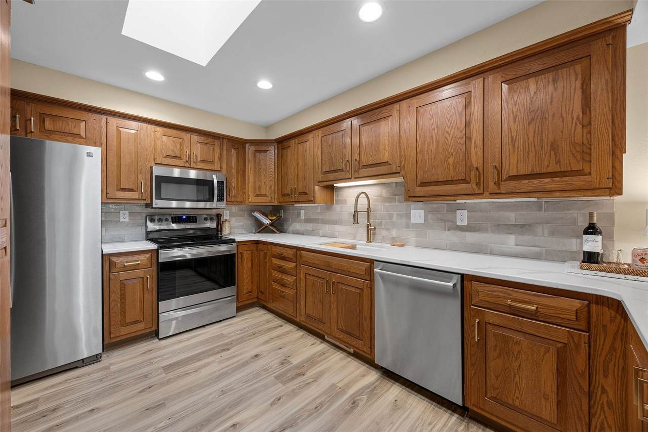 https://bt-photos.global.ssl.fastly.net/cedarrapids/1280_boomver_1_2606721-2.jpg