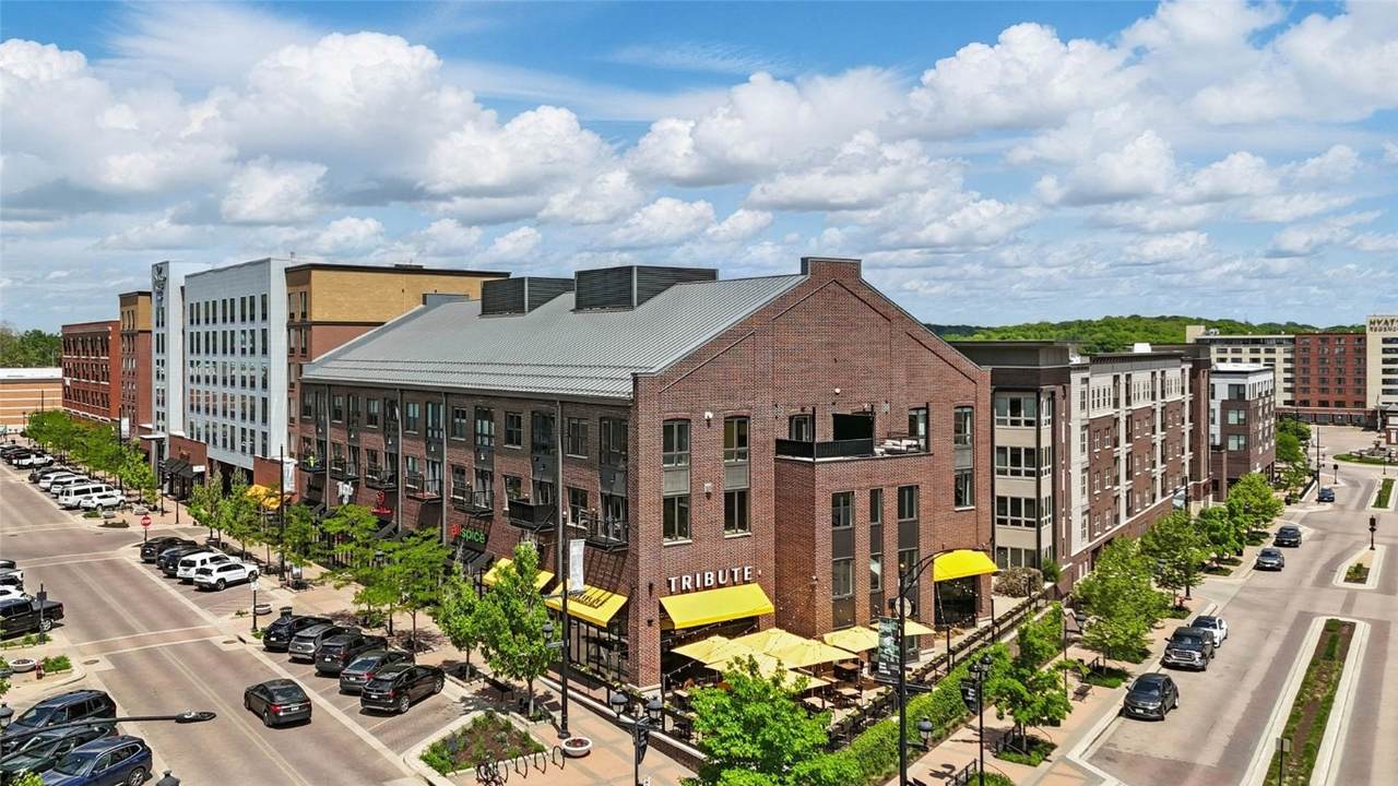 901 2nd Avenue - Photo 1