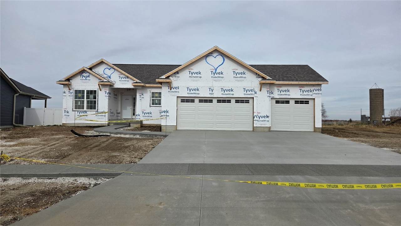 2070 Royal Oak Ridge Road - Photo 1