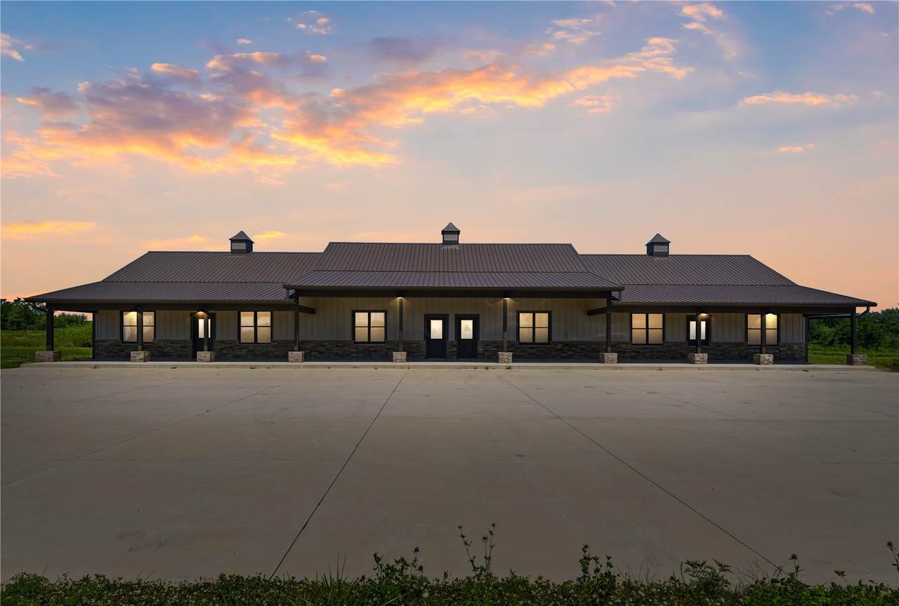106 Towne Centre Drive - Photo 1