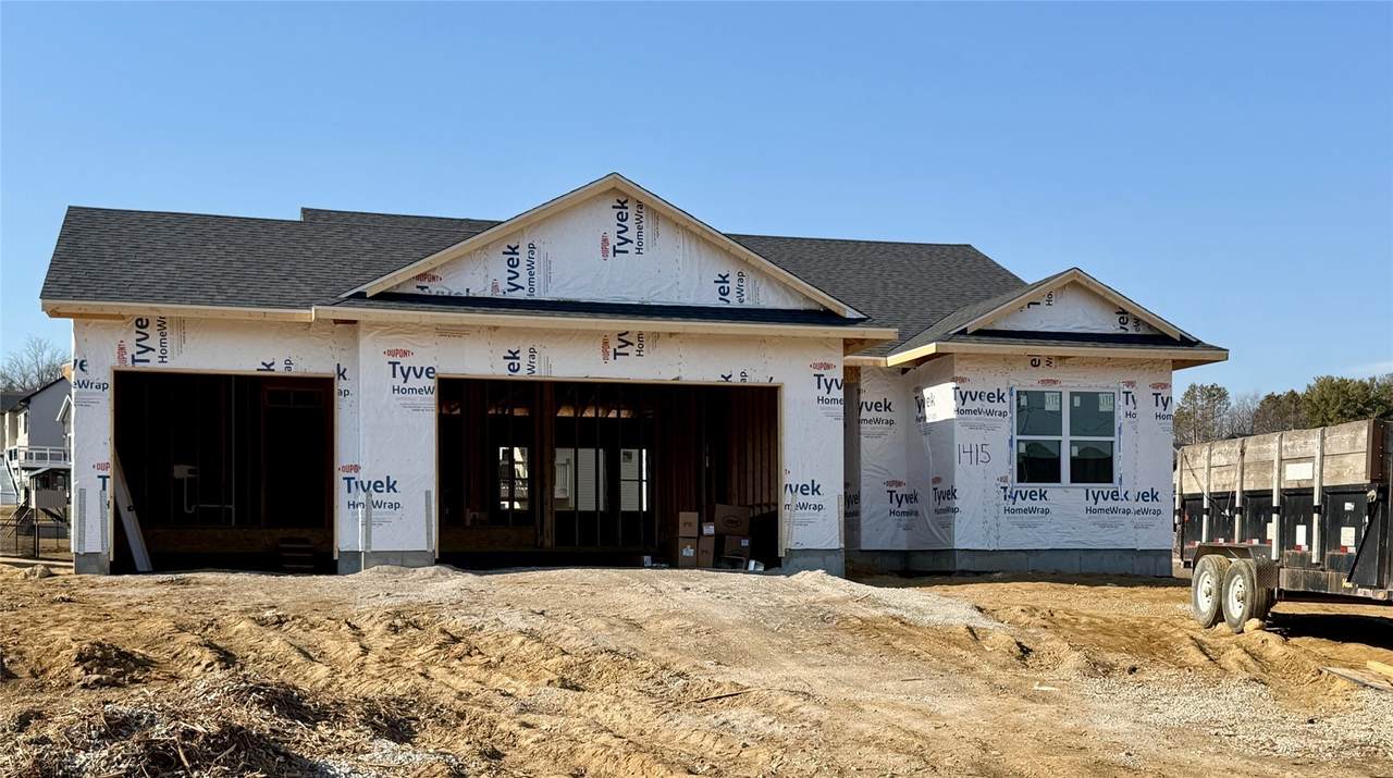 1415 Legend Drive - Photo 1