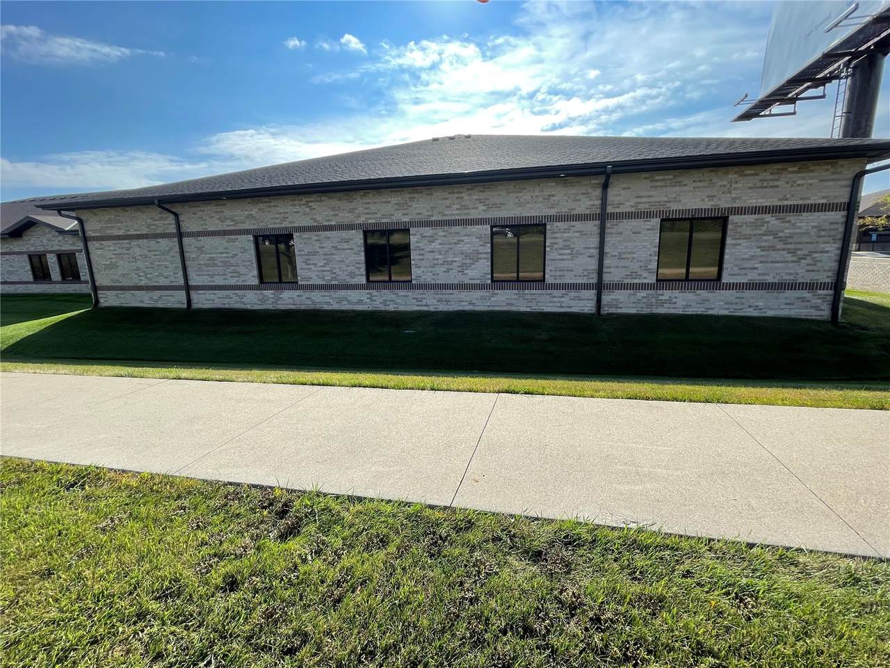 https://bt-photos.global.ssl.fastly.net/cedarrapids/1280_boomver_2_2509492-2.jpg