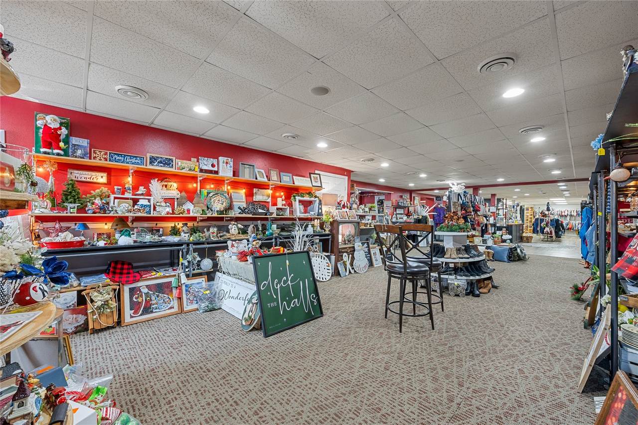https://bt-photos.global.ssl.fastly.net/cedarrapids/1280_boomver_3_2509794-2.jpg