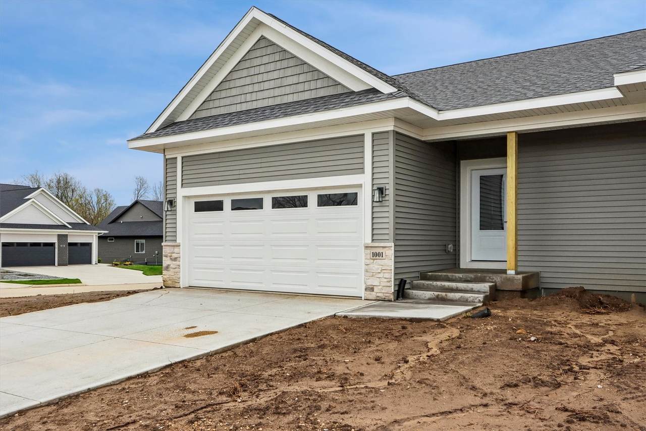 1001 Highland Trail - Photo 1