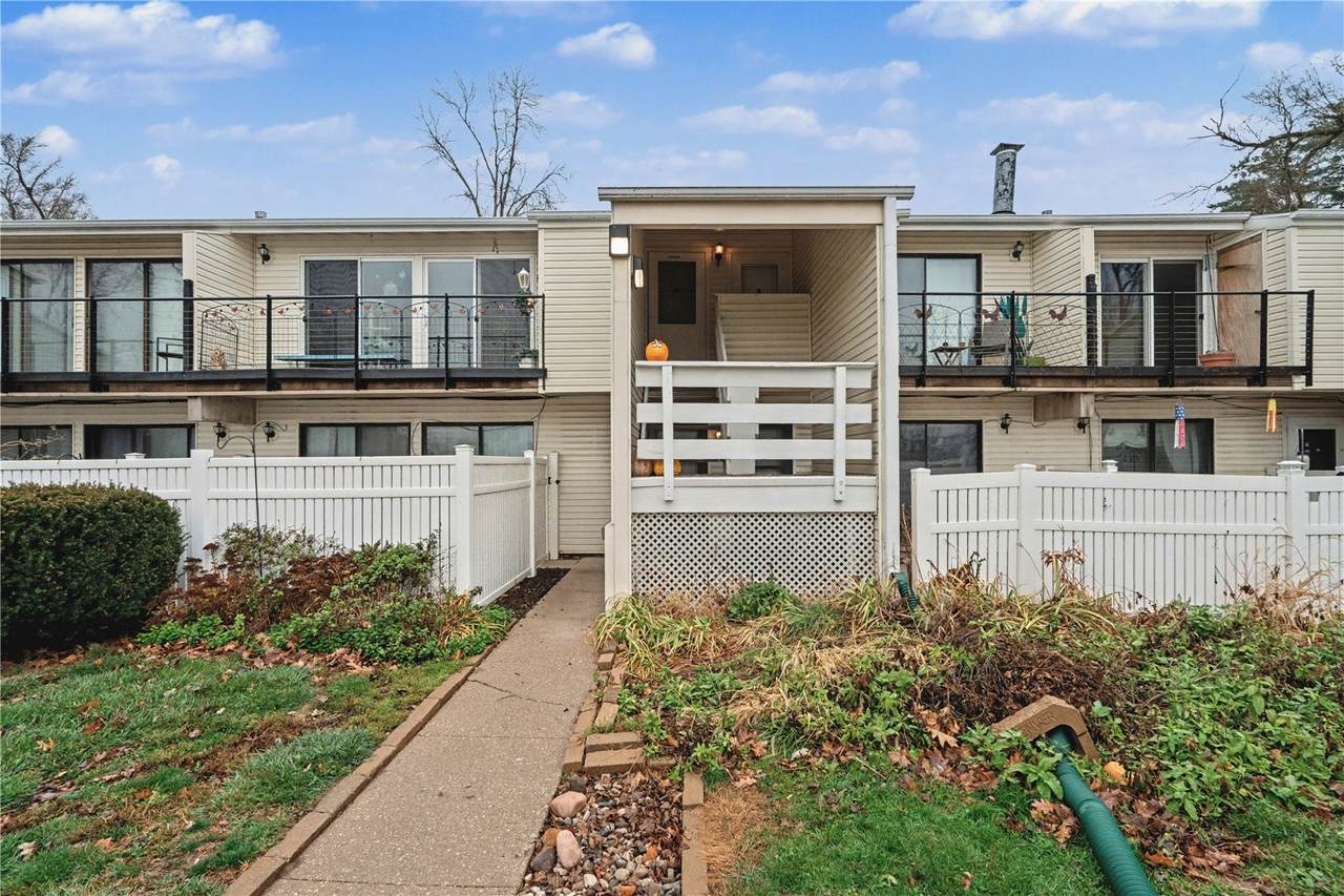 2955 Bowling Street - Photo 1