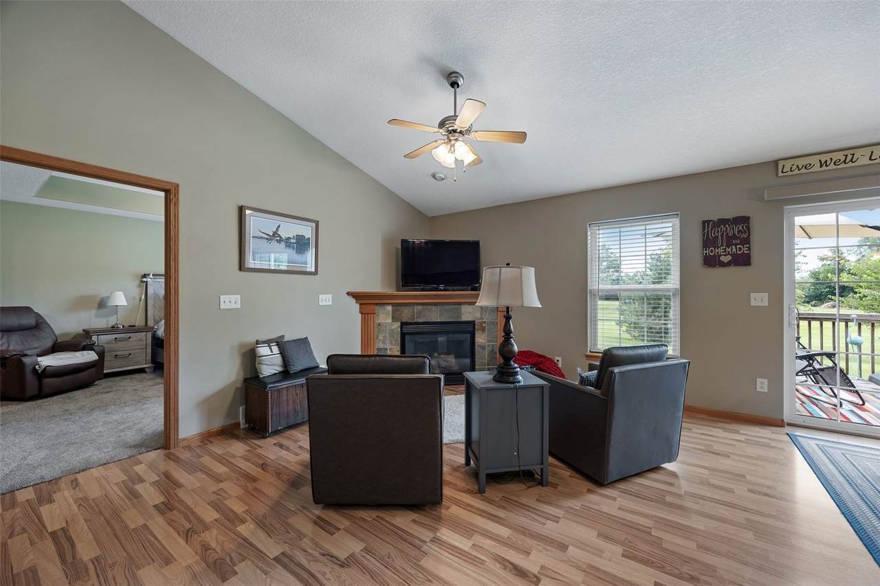 https://bt-photos.global.ssl.fastly.net/cedarrapids/1280_boomver_3_2600730-2.jpg