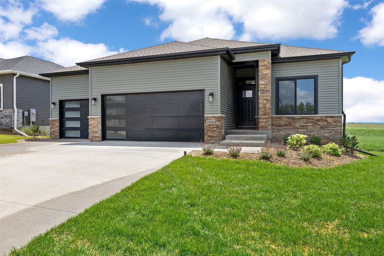 3064 Ridgeview Circle - Photo 1