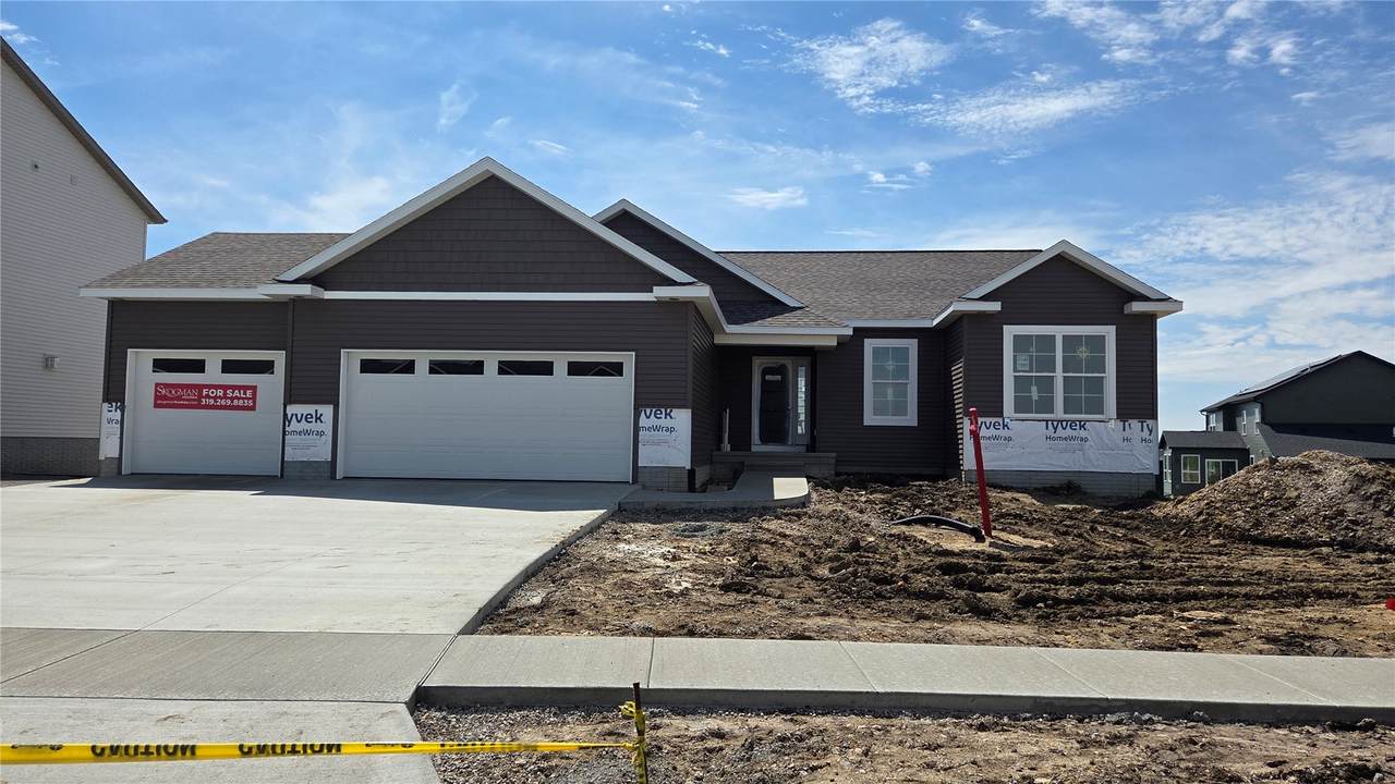 1985 Royal Oak Ridge Road - Photo 1