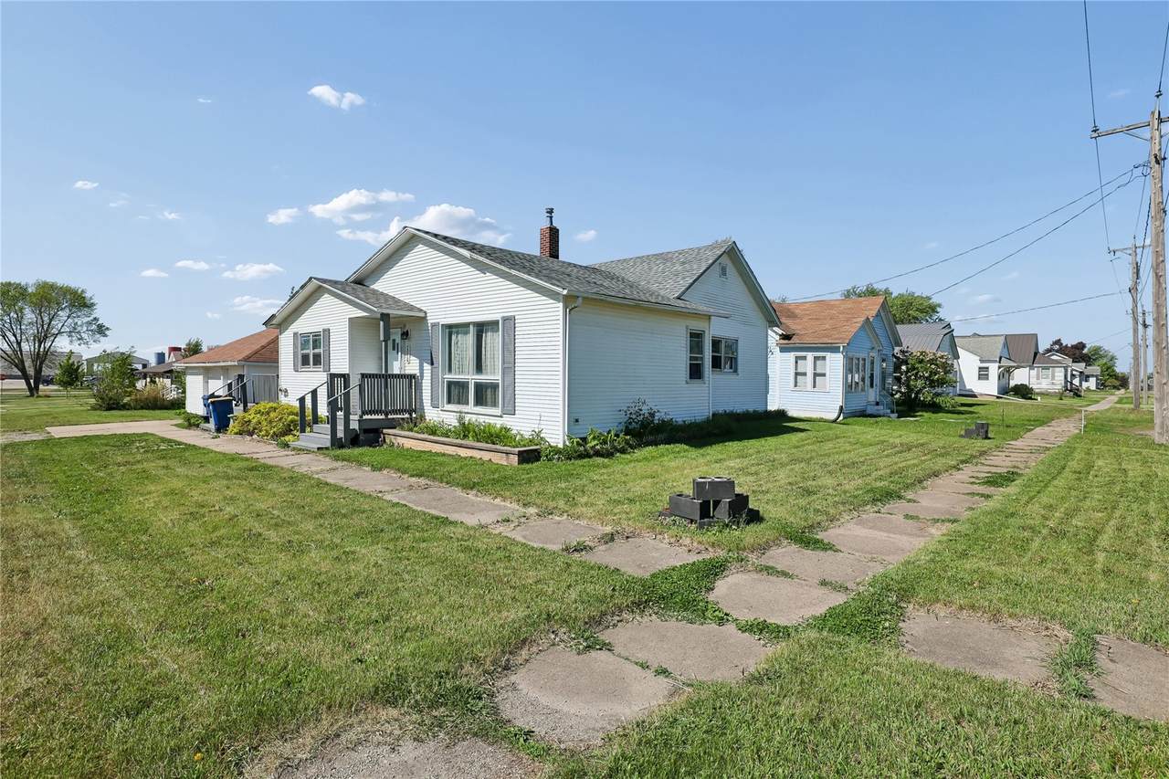 https://bt-photos.global.ssl.fastly.net/cedarrapids/1280_boomver_3_2603344-2.jpg