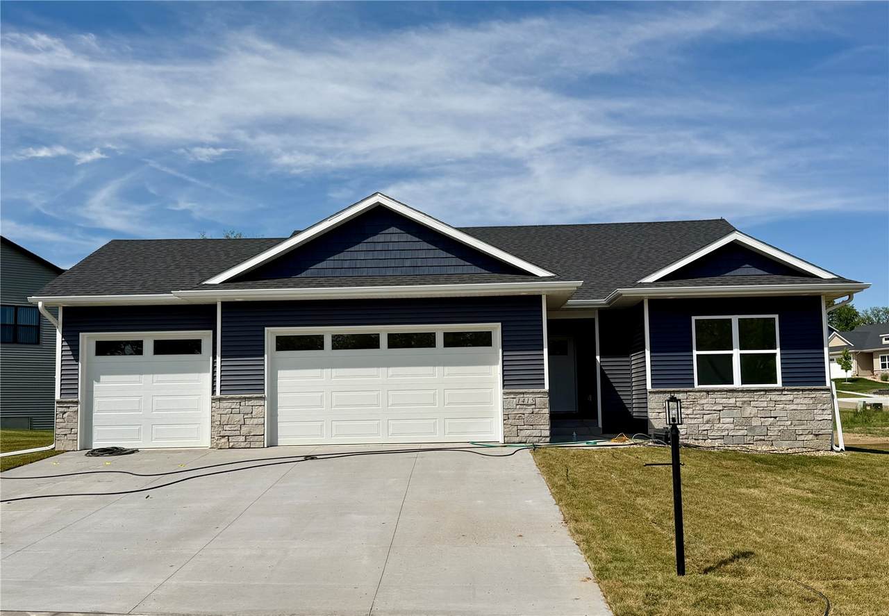 1415 Legend Drive - Photo 1