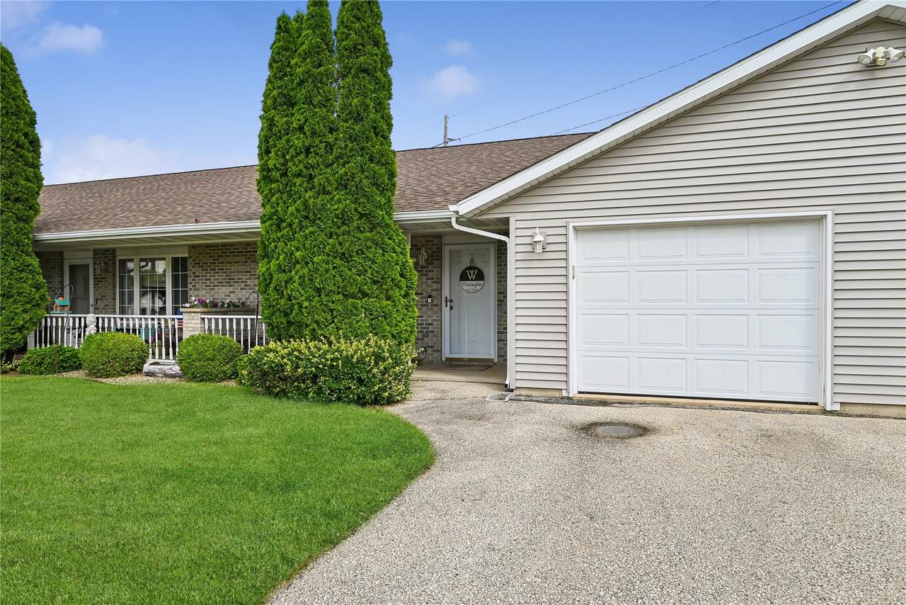 102 Richland Avenue - Photo 1