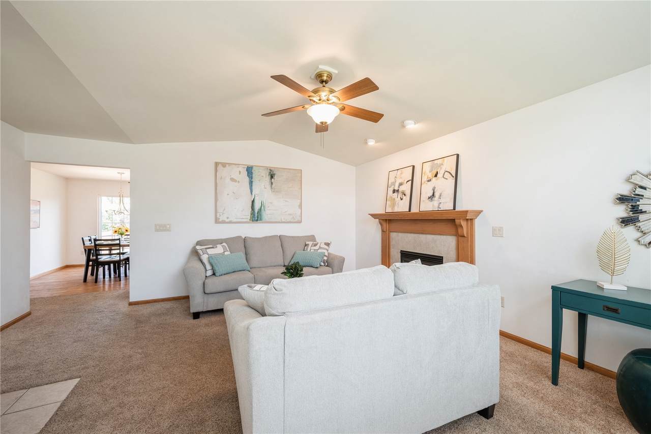 2622 Navajo Ave Sw - Photo 1