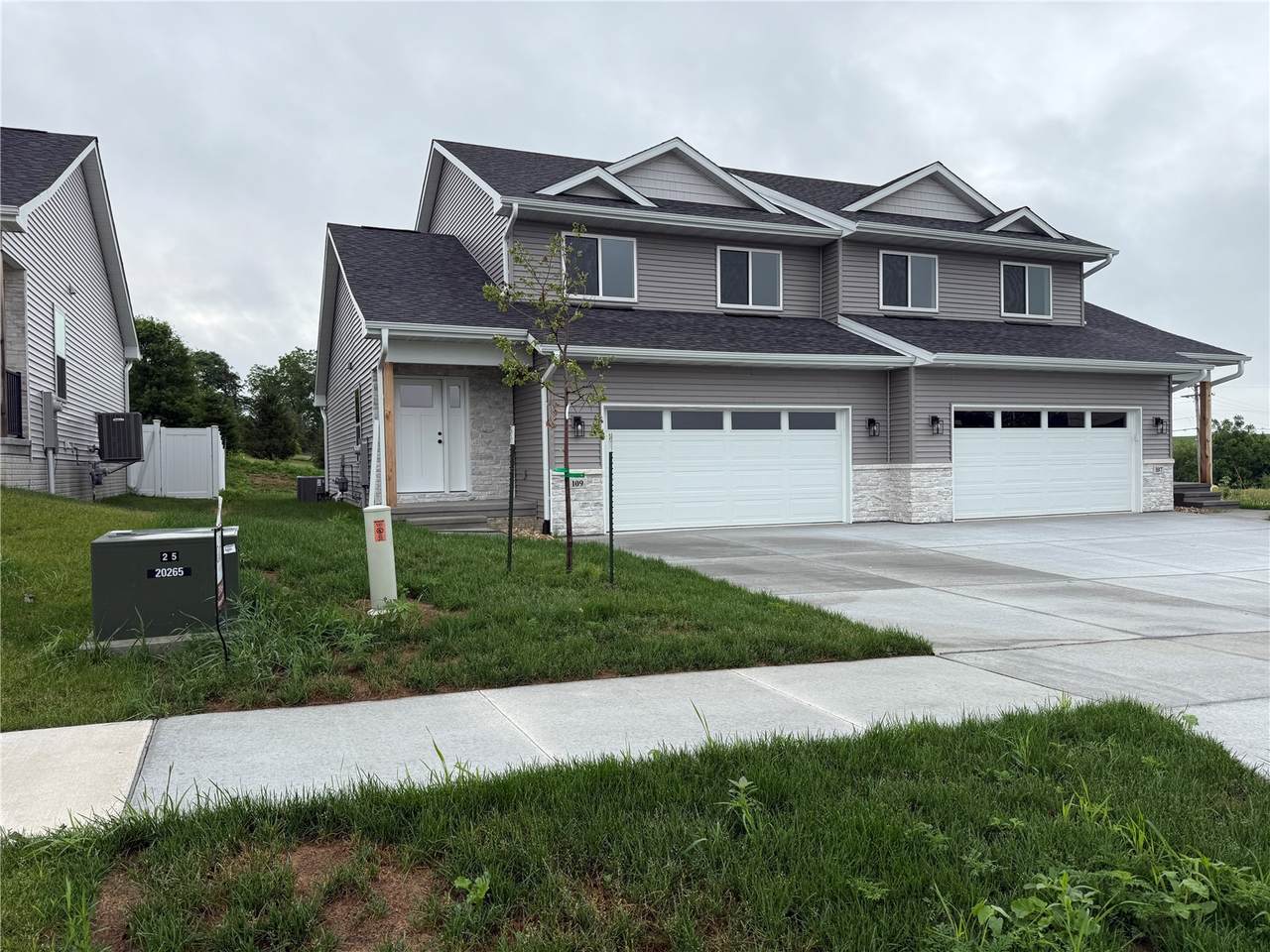 109 Dawson Drive - Photo 1