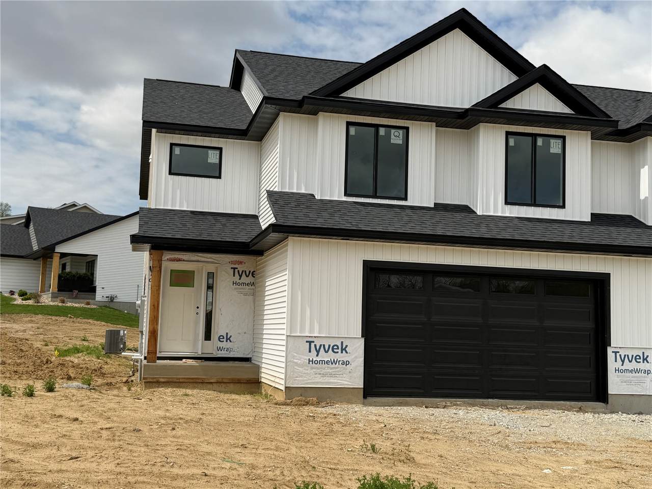 1403 Legend Drive - Photo 1