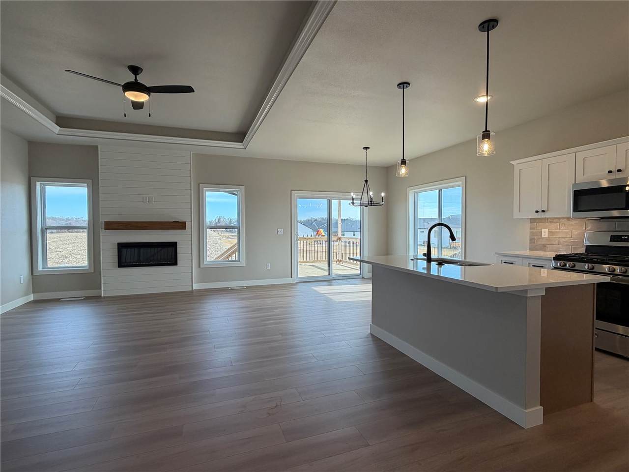 https://bt-photos.global.ssl.fastly.net/cedarrapids/1280_boomver_8_2507390-2.jpg