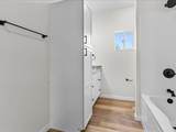 425 Stewart Street - Photo 37