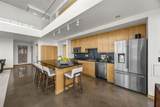 221 College St - Photo 11