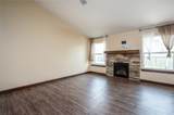 1912 Shady Grove Road - Photo 4