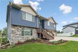 905 Carl Court - Photo 2