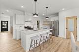 801 Crestview Drive - Photo 7