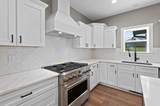 1005 Thomas Circle - Photo 12