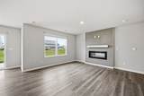 827 Oak Dr - Photo 3