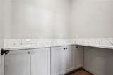 702 Lakeview Court - Photo 11